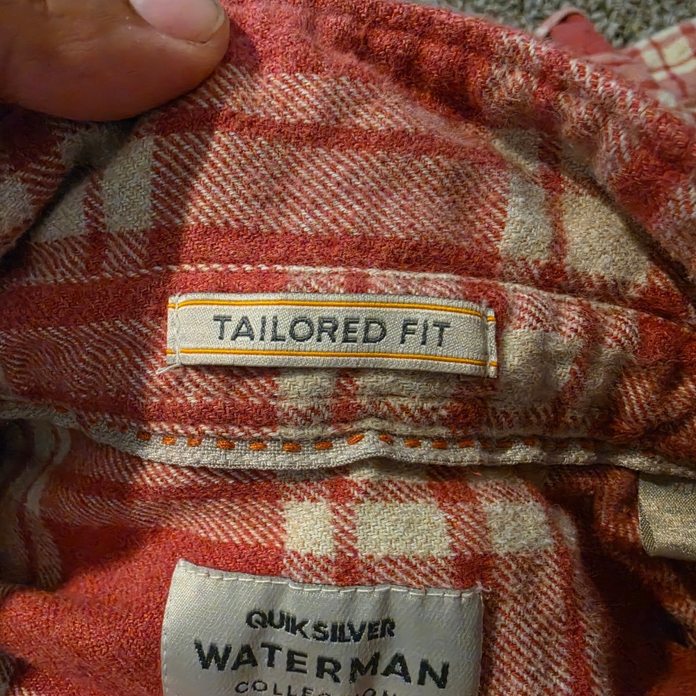 Quiksilver Waterman Mens XL Flannel Shirt Red Plaid Tailored Fit Button Down - Picture 4 of 7